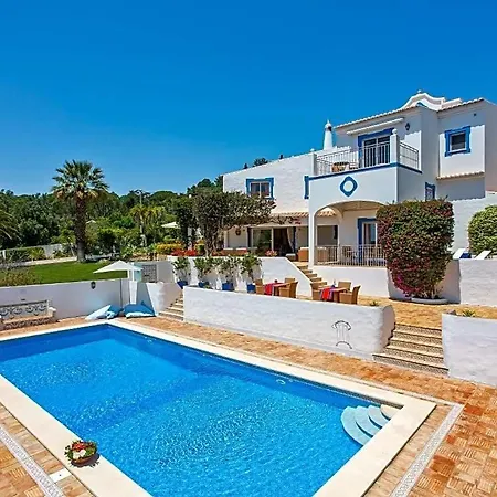 Valverde Sleeps 21 Pool Air Con Wifi