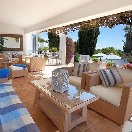 Valverde Sleeps 21 Pool Air Con Wifi Valverde (Faro)