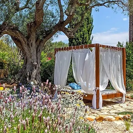 Valverde Sleeps 21 Pool Air Con Wifi * Valverde (Faro)
